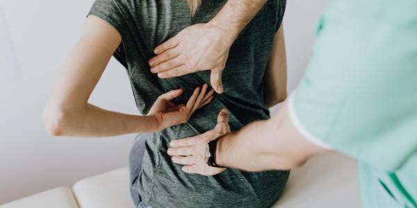 Chiropractor treating accident injuries in Atlanta